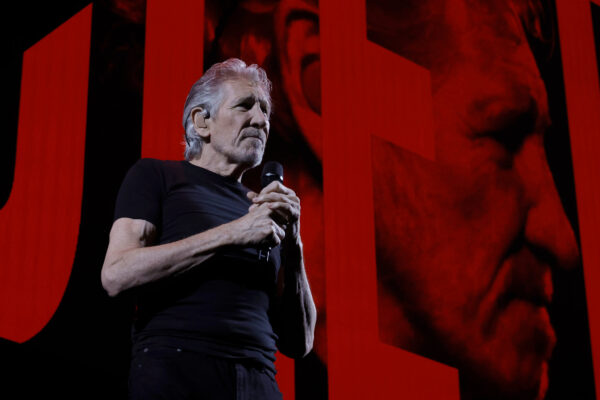 Roger Waters Advocates for Regional Self-Determination Amid Ukraine-Russia Tensions