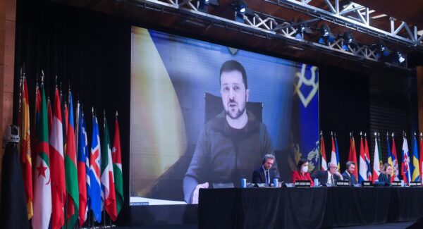 Poland Warns: Western Security Pledges for Ukraine Lack Credibility