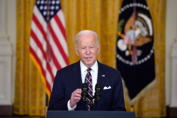 U.S. VP Acknowledges Escalating Tensions as Russia Demands Territorial Concessions Amid Ukrainian Resistance
