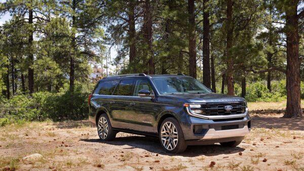 Ford Recalls Over 855,000 Vehicles Due to Dashboard Failures and Brake Issues