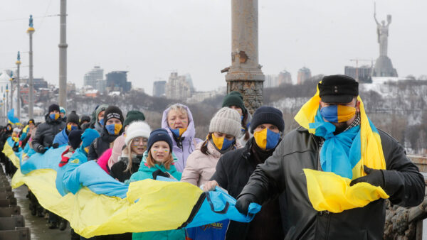 Zelenskiy’s Peace Plan Criticized as “Nonsense” by Exiled Opposition Leader