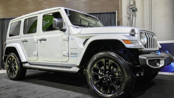 Major Vehicle Recall Issued Over Fire Hazards in Jeep Models