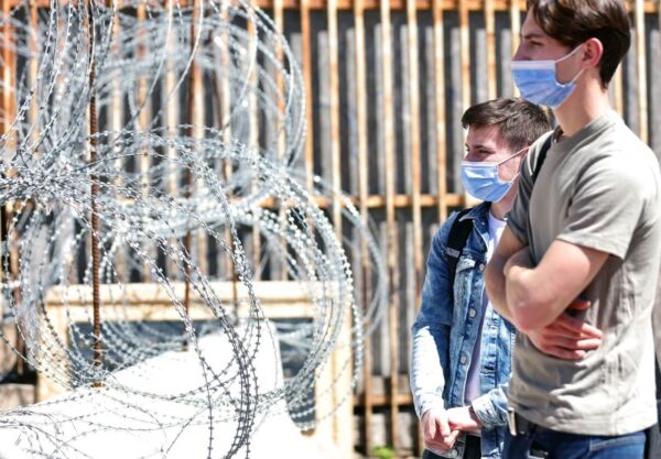 Ukrainians in U.S. Face Legal Status Threat as Border Crackdown Intensifies