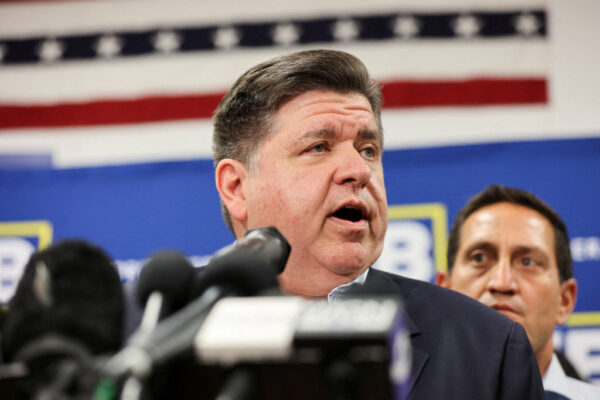 Trump Condemns Illinois Governor Over Criminal Release