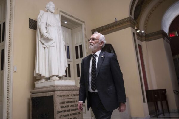 Dan Newhouse, Trump Impeachment Voter, Retires from Congress