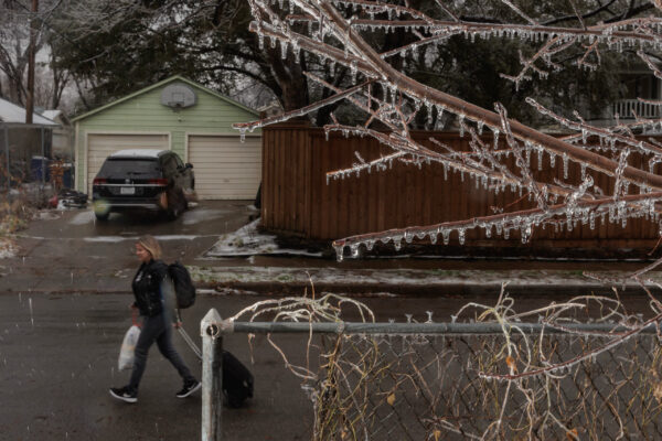 Texas Grid Crisis Deepens Amid Winter Storm Fern, 96,000 Homes Without Power