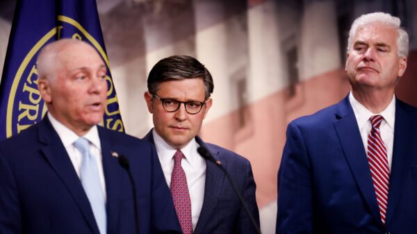 House Republicans Delay FISA Renewal Vote Amid Warrant Requirements Debate