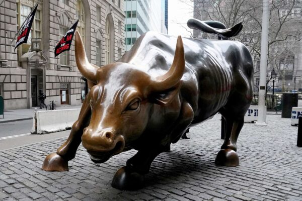 Chaos in Lower Manhattan as Burning Vehicle Explodes Near Wall Street’s Charging Bull