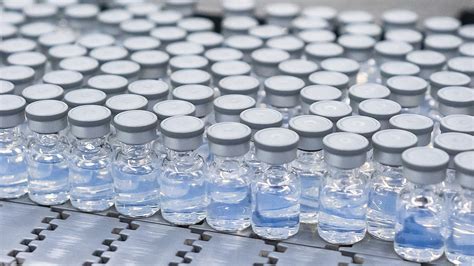 FDA Panel Urges Fall Update of COVID-19 Shots to Target Emerging XFG Variant