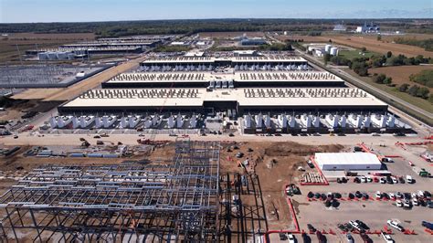 Amazon’s $10 Billion Missouri Data Center Sparks Local Water Concerns Amid Investment Hype