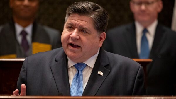Illinois Governor Halts Data Center Tax Incentives Amid Community Concerns