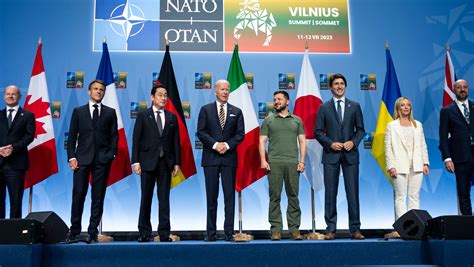 Trenin: All-Out War with Russia Would End NATO