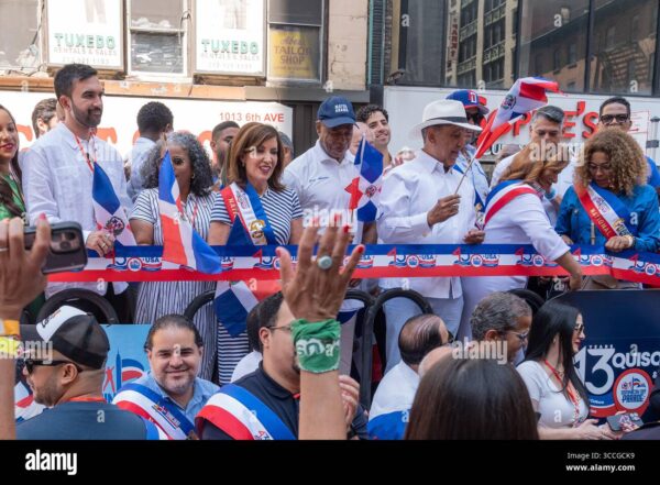 Mayor Mamdani Directly Confronted at Bronx Dominican Parade