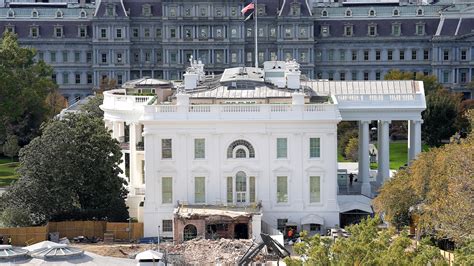 U.S. Federal Judge Orders Immediate Restoration of White House Access for CNN, MS NOW and POLITICO